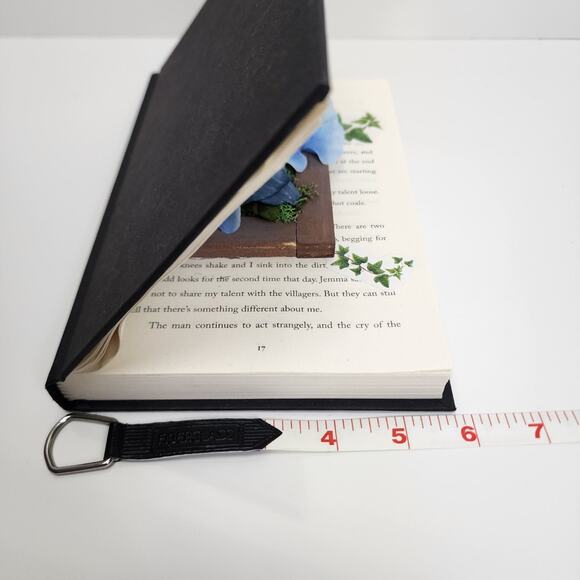 Springtime Hand-Crafted Springtime Blue Flowered Décor 8" x 5.75" Book Garden - Picture 8 of 8